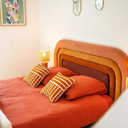 Le Moliere Rooftop Apartmán *