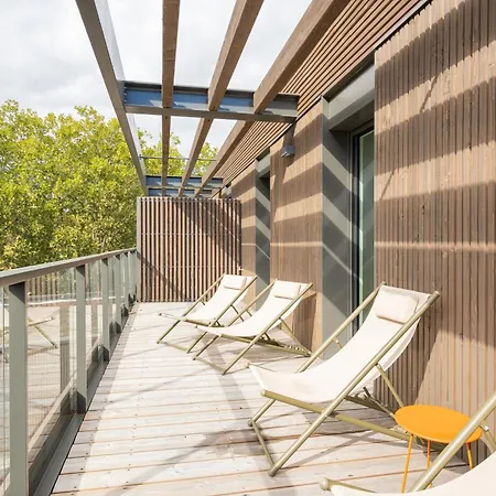 Le Moliere Rooftop Apartment *
